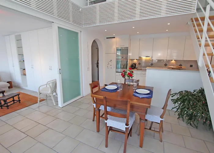 Orizzonte Blu By Holap Sa